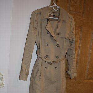 Women's Tan Trench cost size Large by White House Black Market